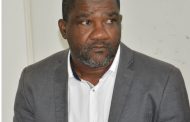 Chef de la diplomatie des Comores, surendetté à Mayotte