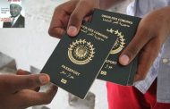 Le passeport diplomatique d’Azali à un «opposant»
