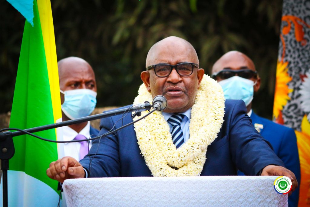 Azali Assoumani délire sur son «monologue des sourds» – Le Mohelien
